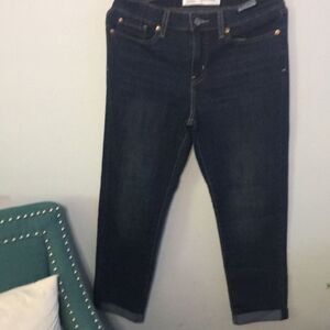 Levi’s boyfriend jeans